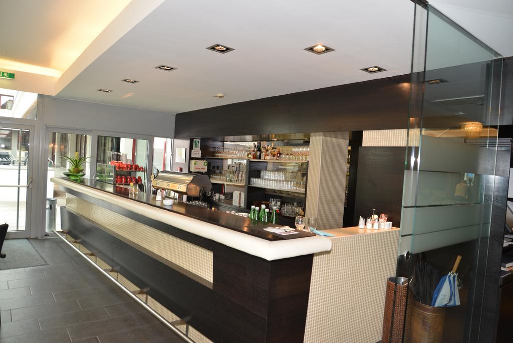 Hotel Burgenland ไอเซนชตัดท์ ภายนอก รูปภาพ